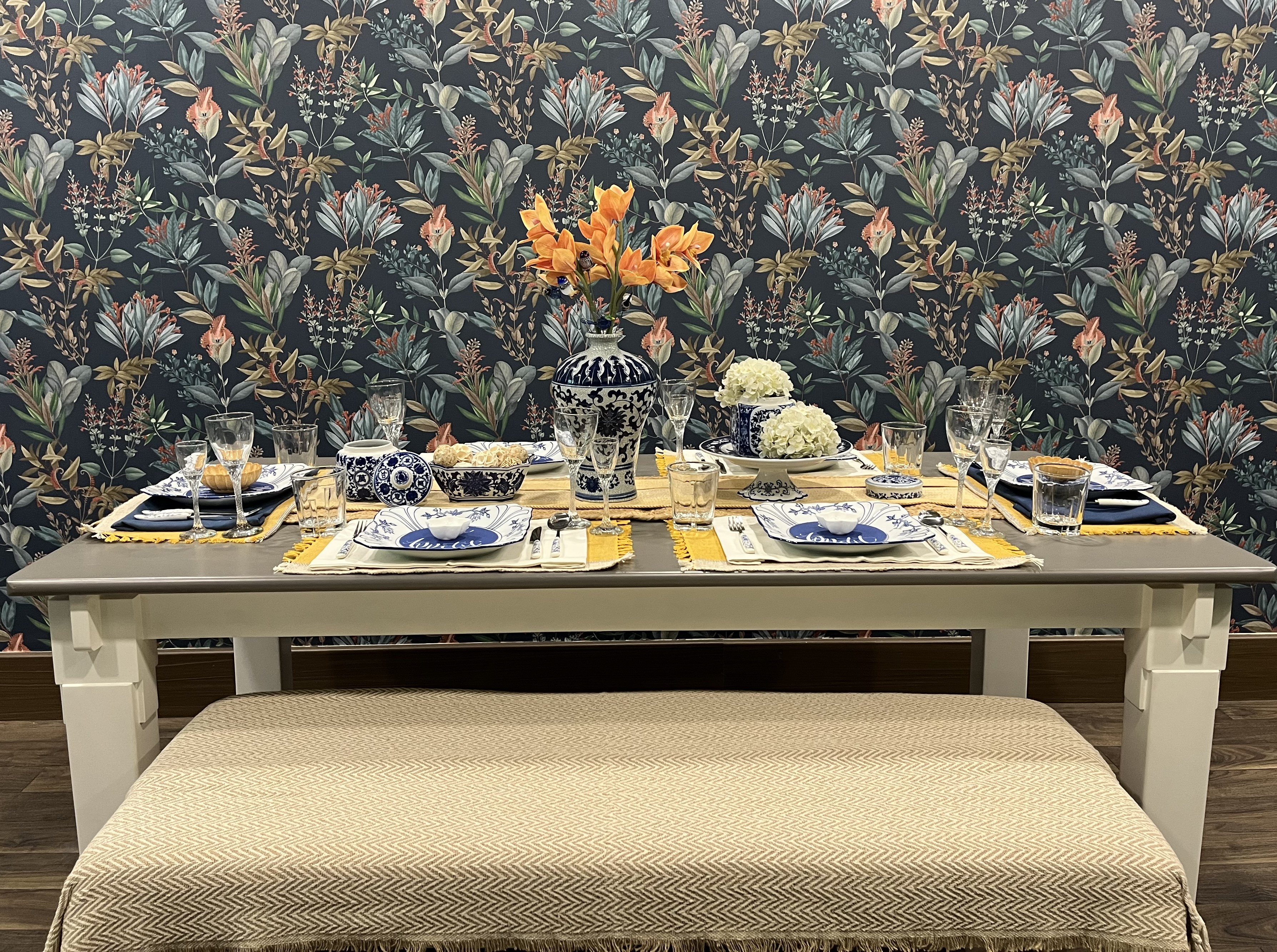 Chinoiserie tablescape
